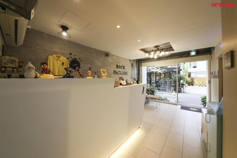 Общежитие Backpackers In Yeosu