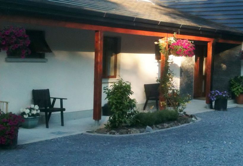 مبيت وإفطار Nonaim Lodge