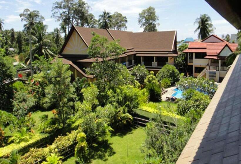 هتل Asia Divers Resort