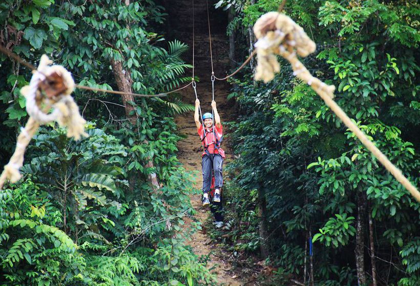 فندق Caribbean Bay Resort  Bukit Gambang Resort City