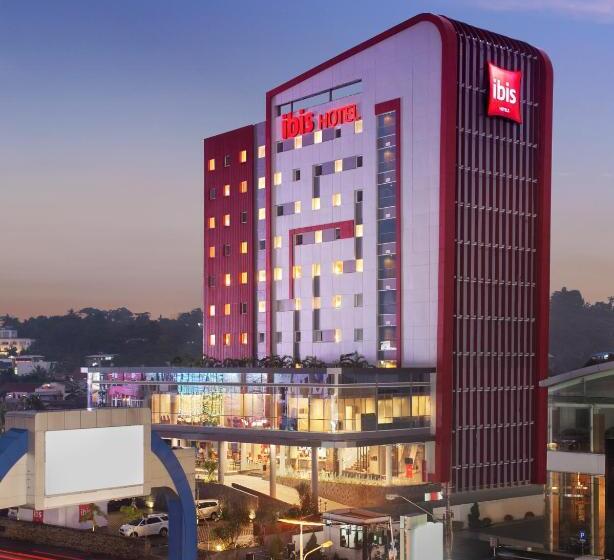 هتل Ibis Manado City Center Boulevard