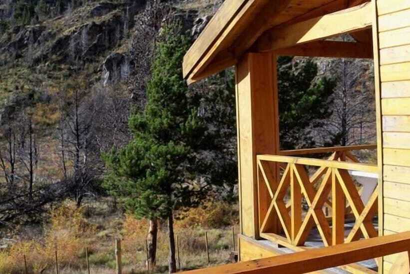 هتل Pinares Del Epuyen