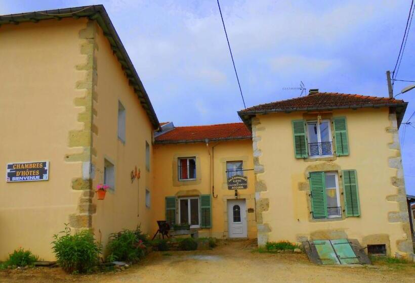 بنسيون La Ferme Des 3 Suissesses