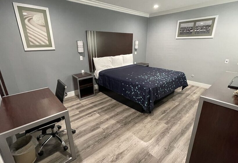 Regency Motel