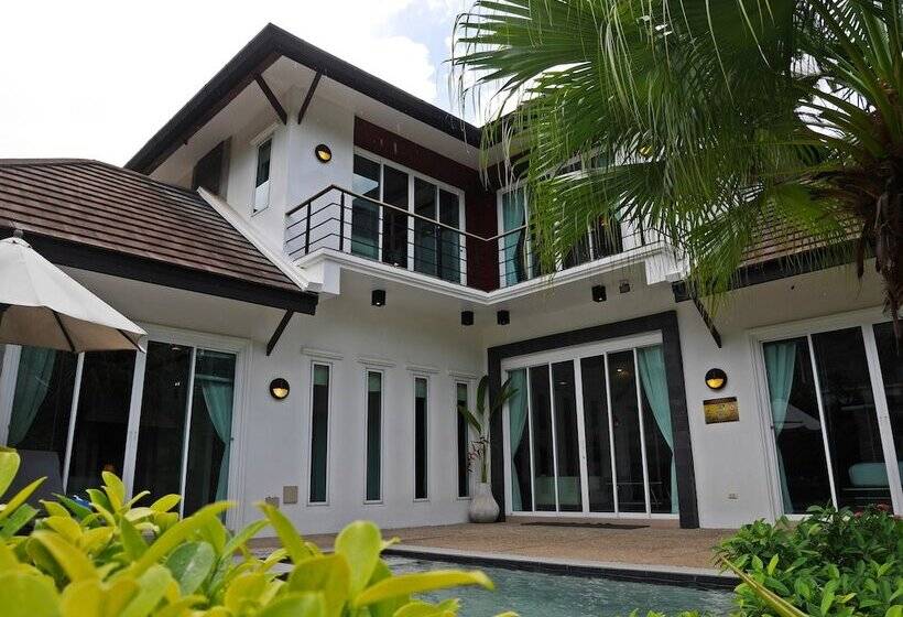 Suriya Som Villa