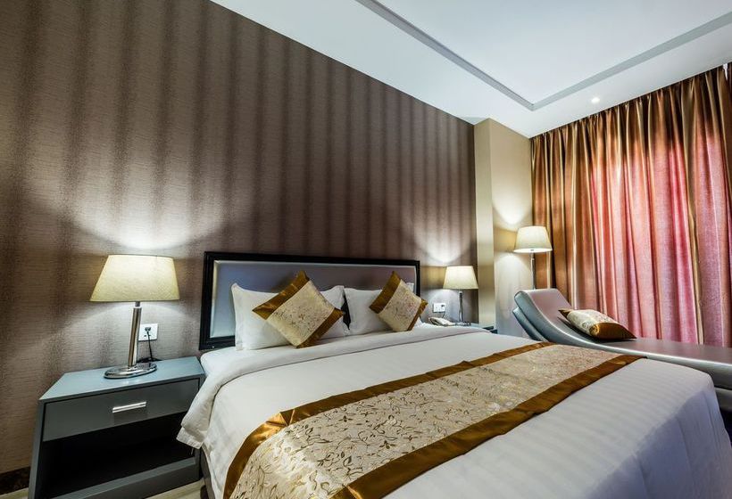 The Litz Hotel & Suites