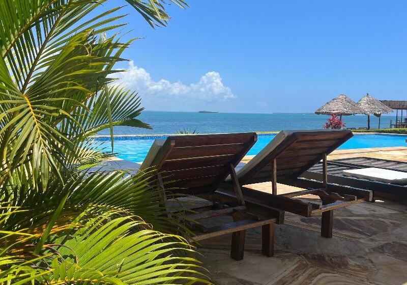 בית מלון כפרי Calamari Beach Villas