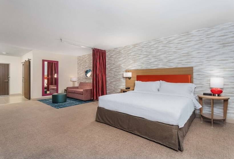 هتل Home2 Suites By Hilton Cedar Rapids Westdale