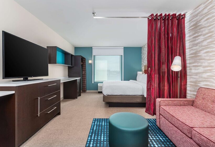 هتل Home2 Suites By Hilton Cedar Rapids Westdale