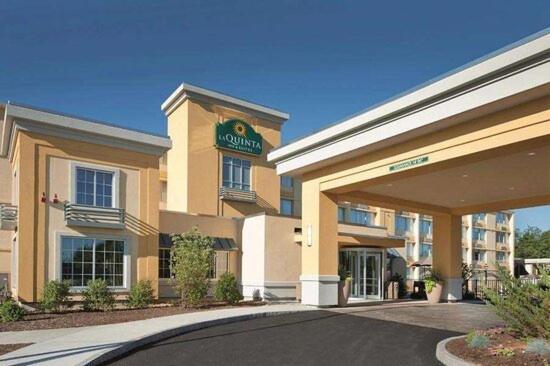 호텔 La Quinta Inn & Suites By Wyndham Manchester   Arnold Afb