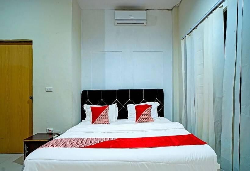فندق Oyo 90979 Ryfana Residence Syariah