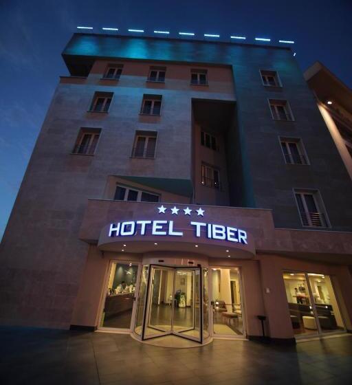 هتل Tiber