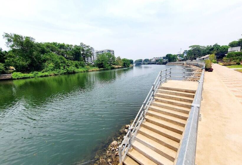 فندق Usabai Riverside Boutique