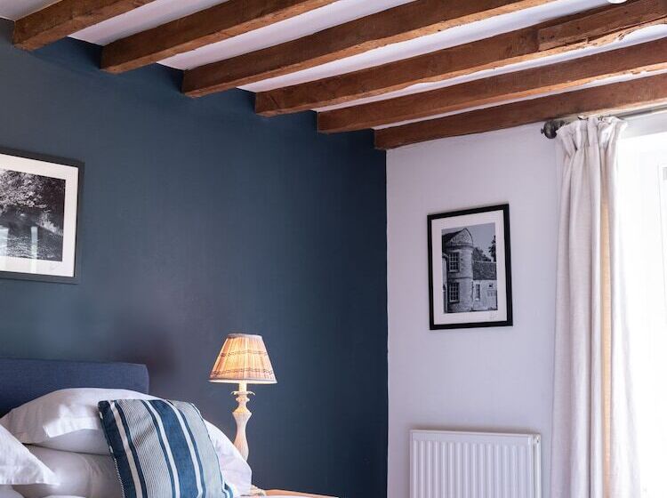 بنسيون The New Inn