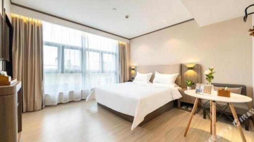 Hanting Hotel Shanghai Lingang Dishui Lake