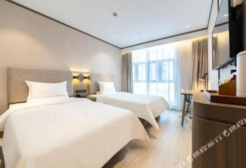 Hanting Hotel Shanghai Lingang Dishui Lake