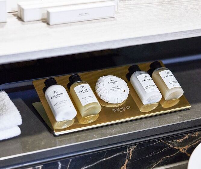 هتل Meriton Suites Canberra