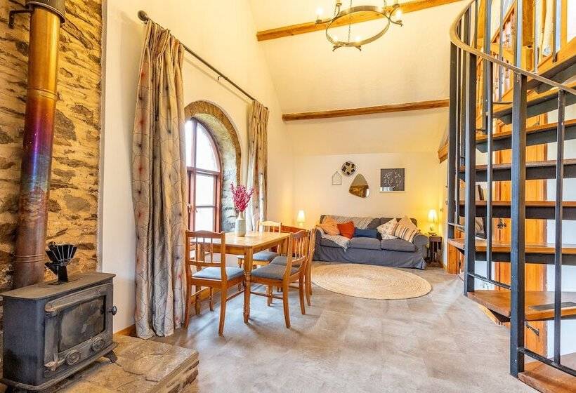 Отель West Hollowcombe Farm Cottages   Full Site Booking