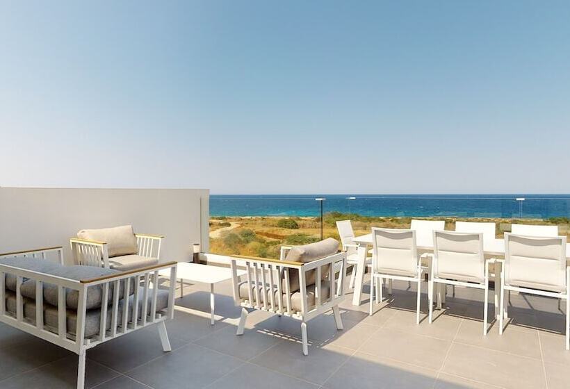 هتل Periyiali Konnos Villas Beach Resort
