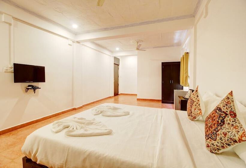 ホテル Pleasure Inn Near Turtle Beach  Morjim