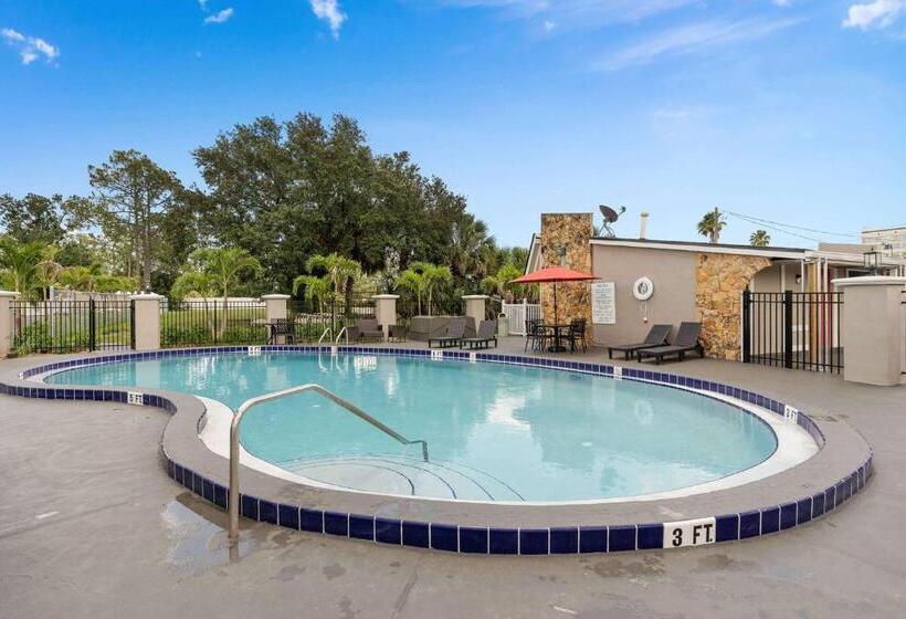 Отель Travelodge By Wyndham Kissimmee/orlando