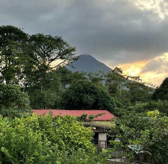 Arenal Sloth Hostel