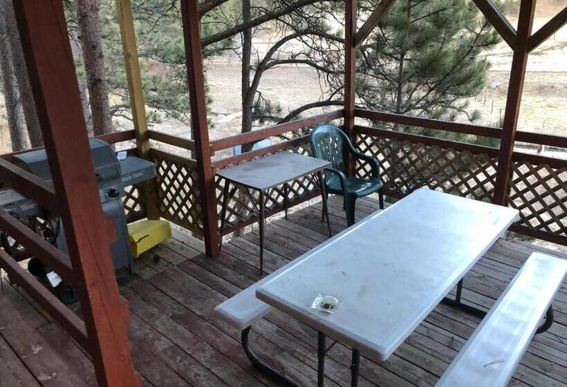 Black Hills Motel At Quail S Crossing