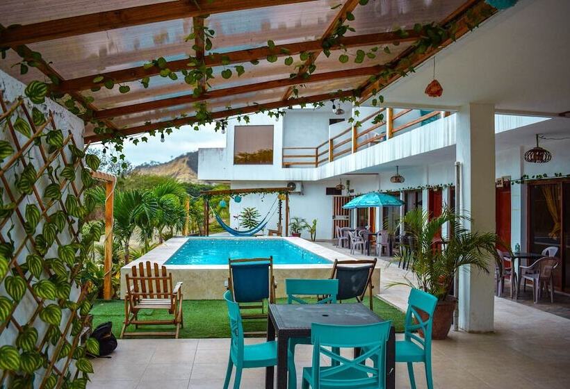 هتل Baja Beach Los Manglares