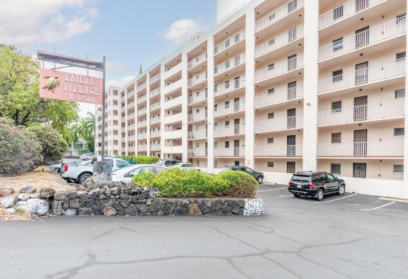 Отель Kailua Village Resort 605