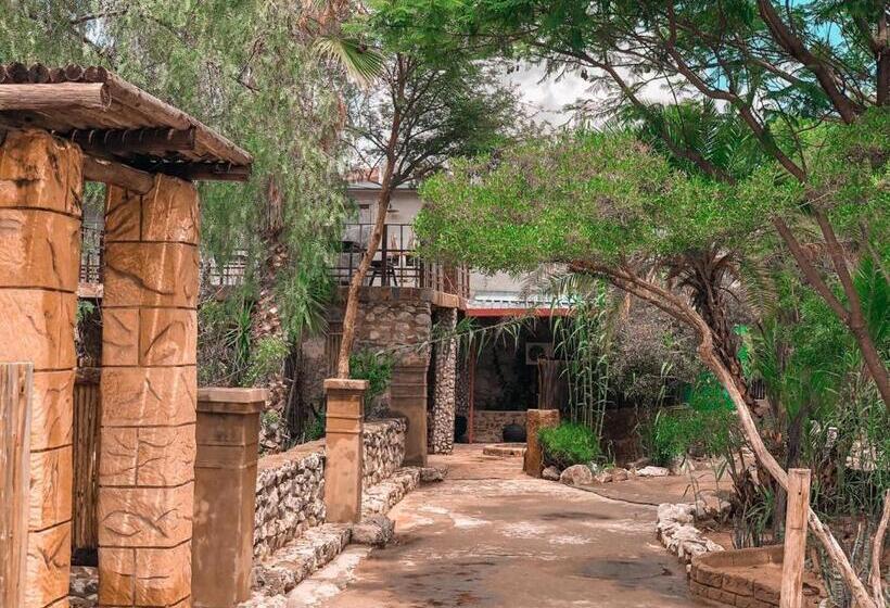 فندق Nkisi Guesthouse