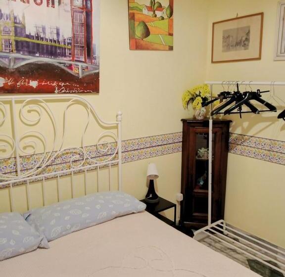 بنسيون Le Stanze Di Ginevra   Santa Maria A Vico