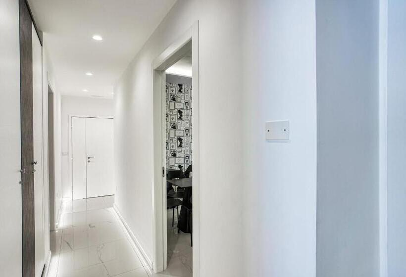 تختخواب و صبحانه Distinto Suite &s