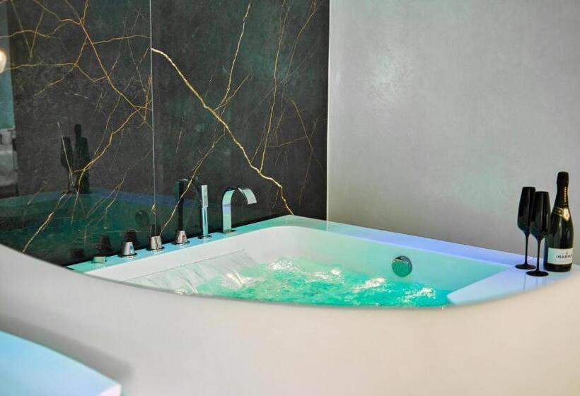 تختخواب و صبحانه Distinto Suite &s