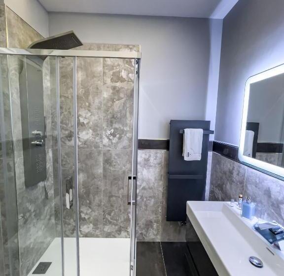 تختخواب و صبحانه Distinto Suite &s