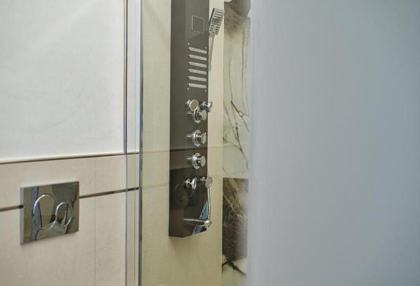 تختخواب و صبحانه Distinto Suite &s