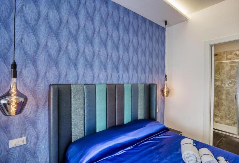 تختخواب و صبحانه Distinto Suite &s