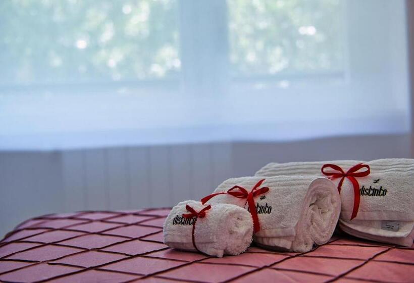 تختخواب و صبحانه Distinto Suite &s