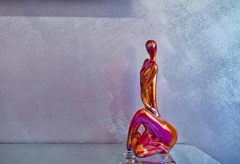 تختخواب و صبحانه Distinto Suite &s