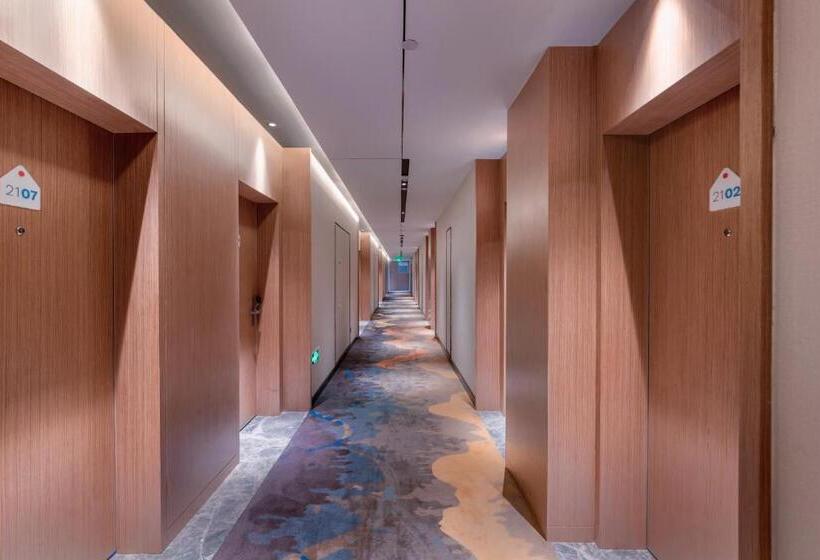 ホテル Holiday Inn Express Chongqing Zhongxian, An Ihg