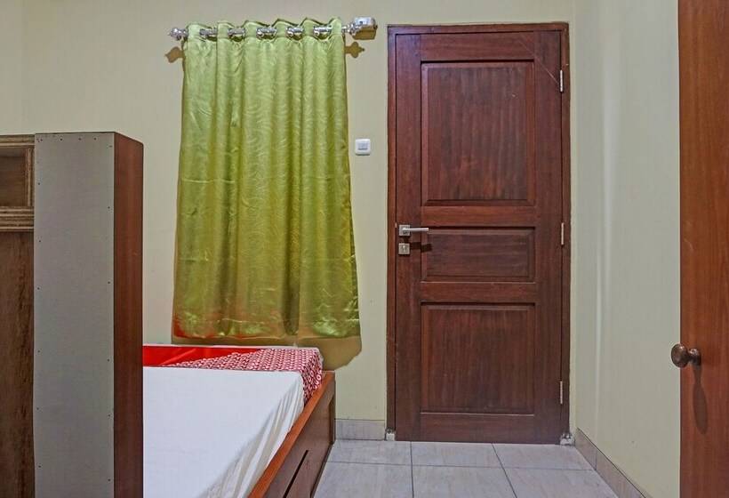 فندق Oyo 91649 Orange Homestay Makassar