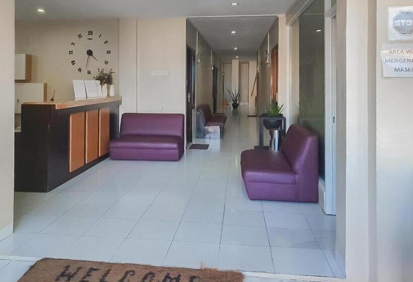 هتل Reddoorz Plus At Pelita Guest House Balikpapan