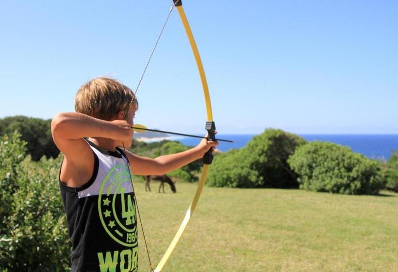 בית מלון כפרי Sky Island Resort