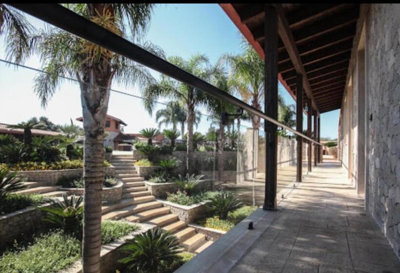 بنسيون Egò Salento