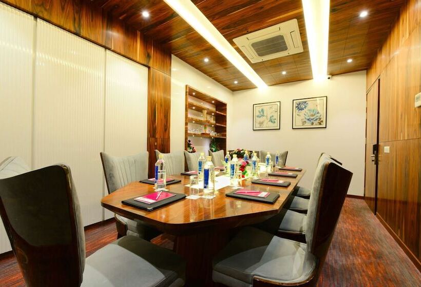 فندق Surestay By Best Western Model Town Amritsar