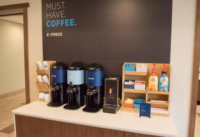 בית מלון כפרי Holiday Inn Express & Suites   Fort Wayne North, An Ihg