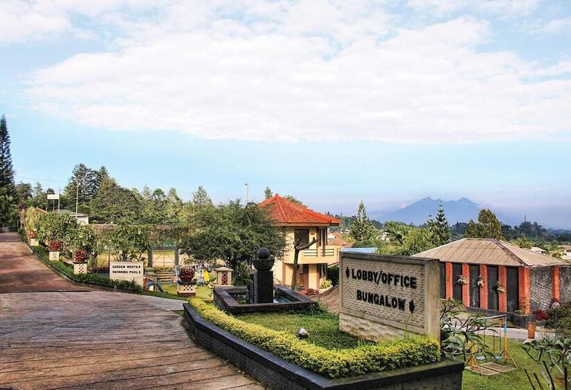 Отель The Jayakarta Cisarua