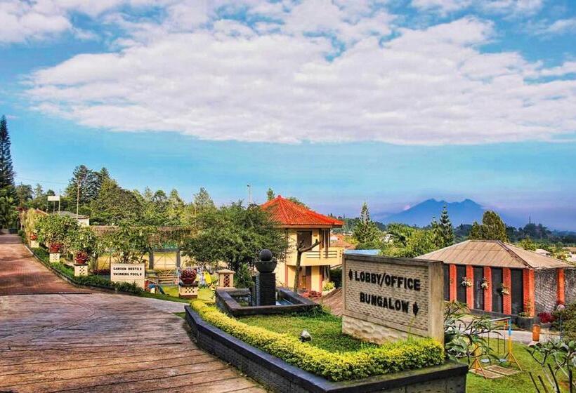 Отель The Jayakarta Cisarua