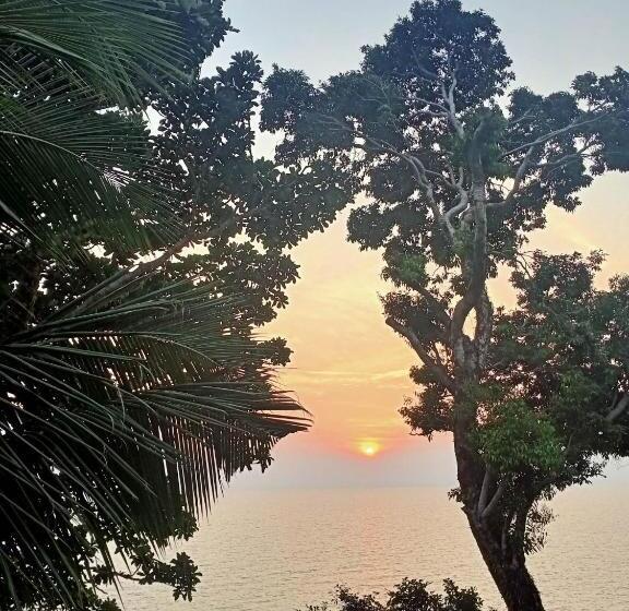 پانسیون Cliff View Bungalows