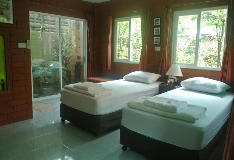 پانسیون P.y. Guest House