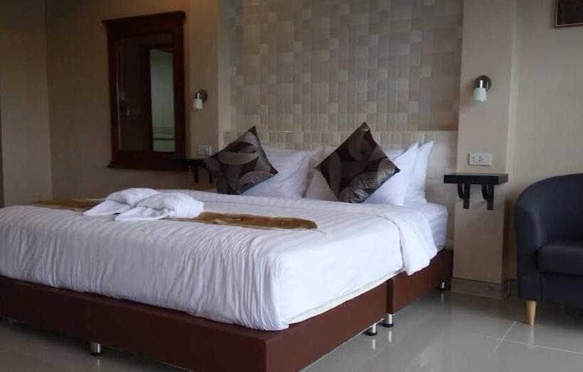 4 Palms Resort